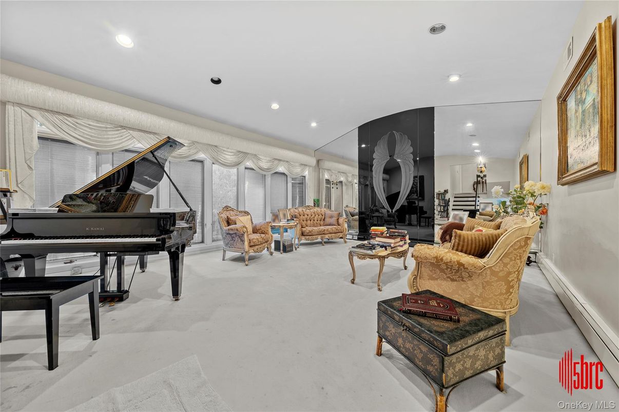Fireplace, Interior, Living room, Piano, Recessed Lighting