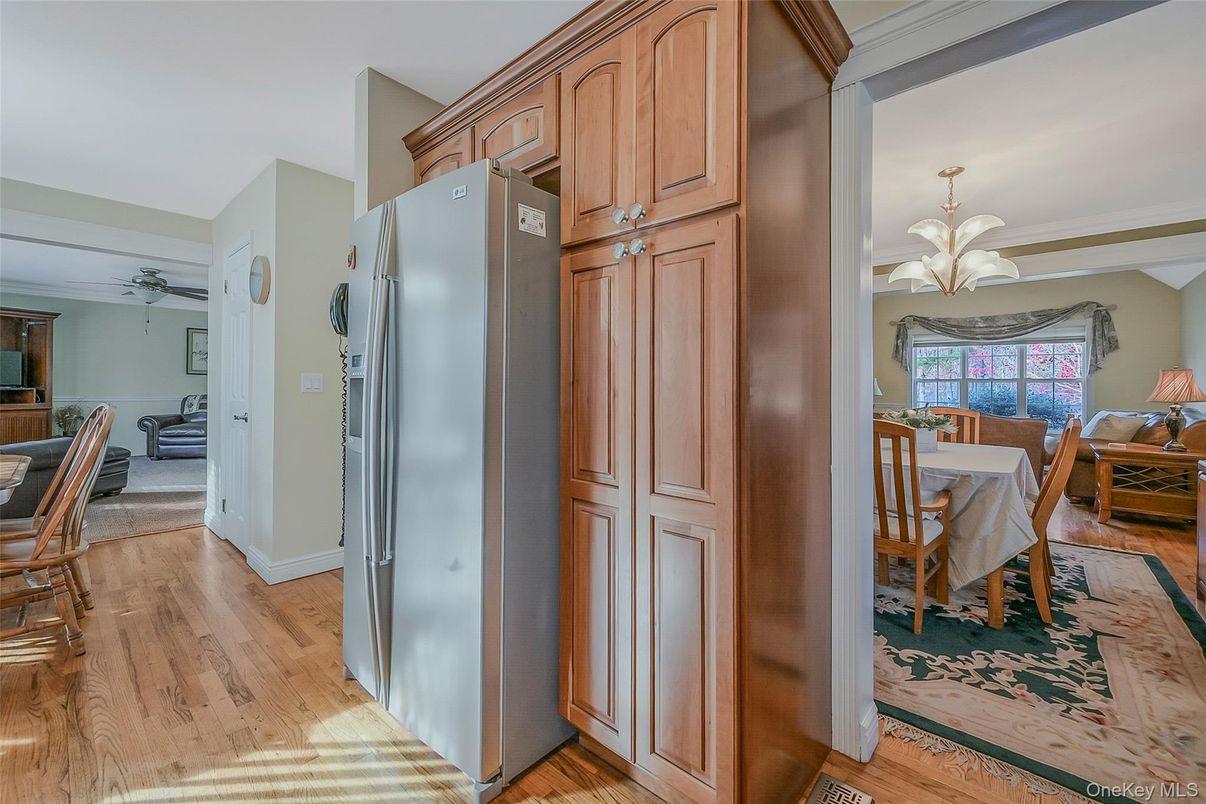 Chandelier, Dining room, Interior, Kitchen, Wood Texture Flooring