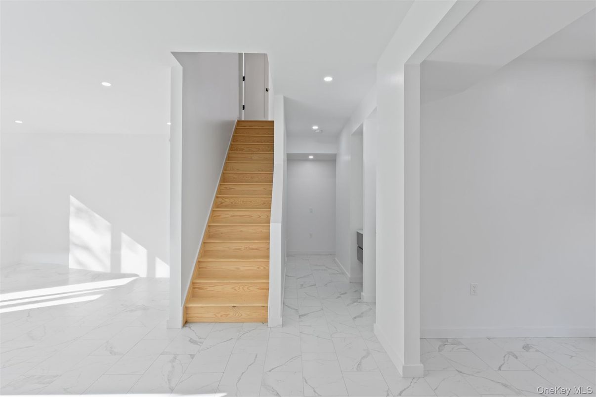 Interior, Marble, Recessed Lighting