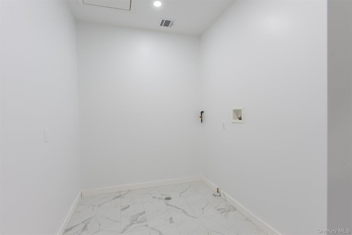 Empty room, Interior, Marble, Recessed Lighting