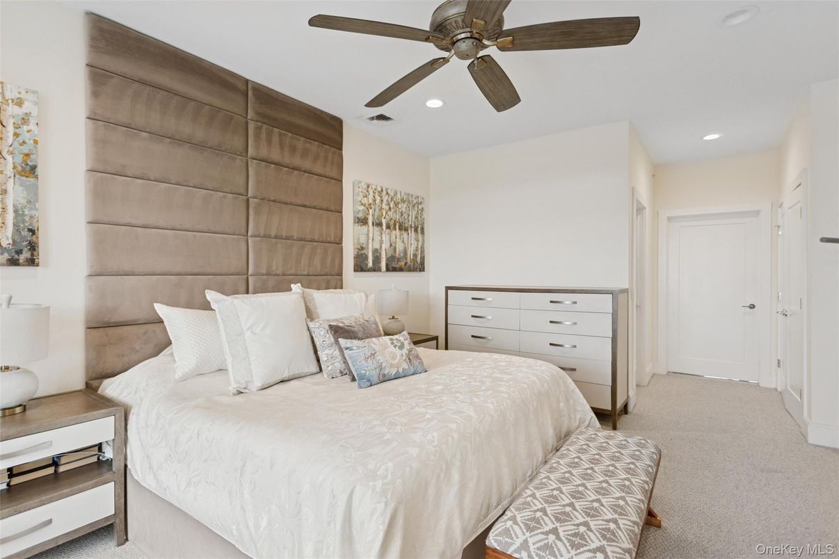 Bedroom, Interior, Recessed Lighting