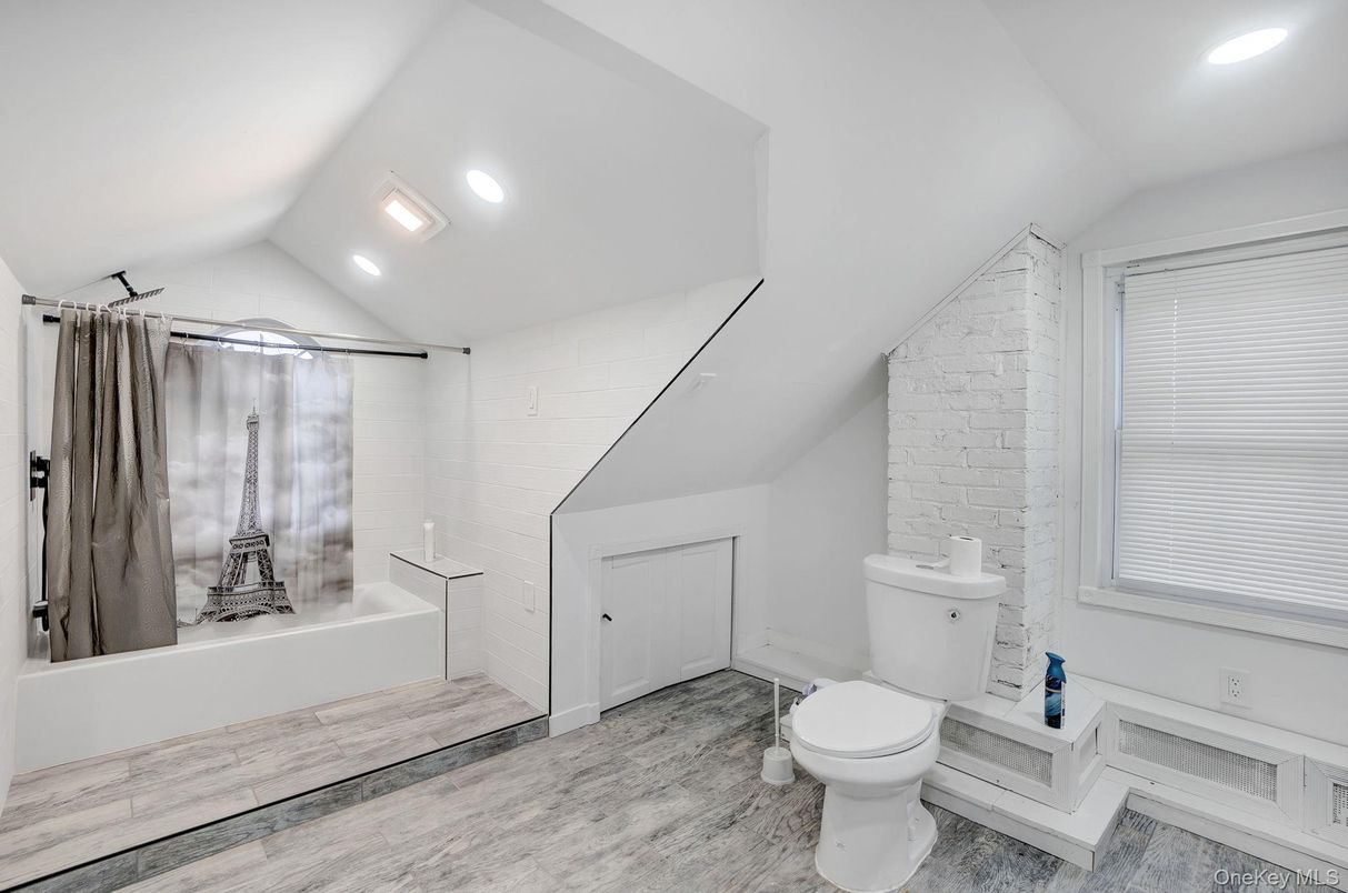 Bathroom, Interior, Recessed Lighting, Wood Texture Flooring