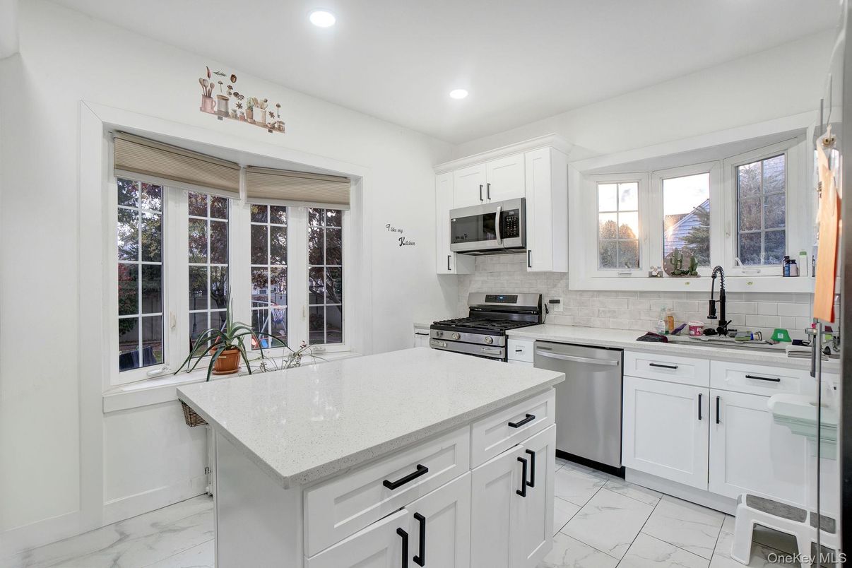 Interior, Kitchen, Marble, Recessed Lighting, Stainless Steel Appliances