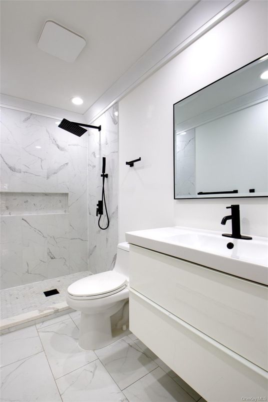 Bathroom, Interior, Marble, Marble Walls, Recessed Lighting