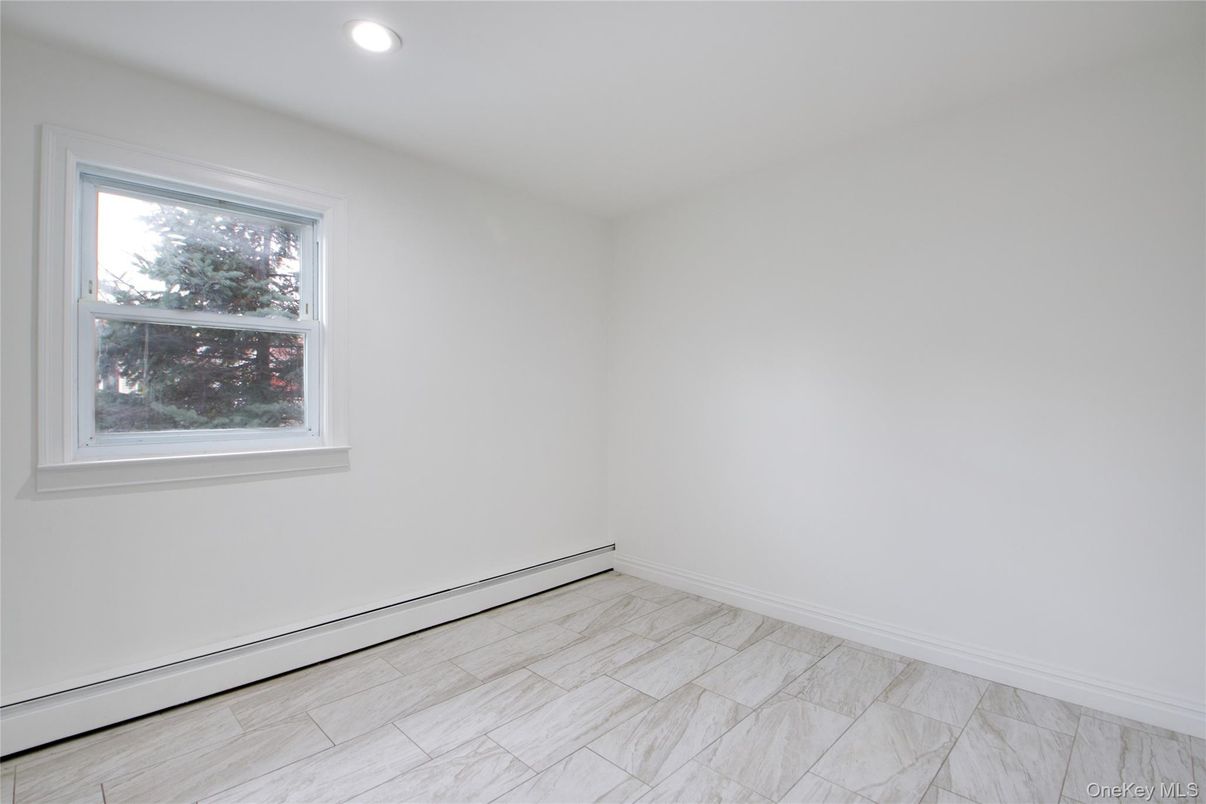 Empty room, Interior, Marble, Recessed Lighting
