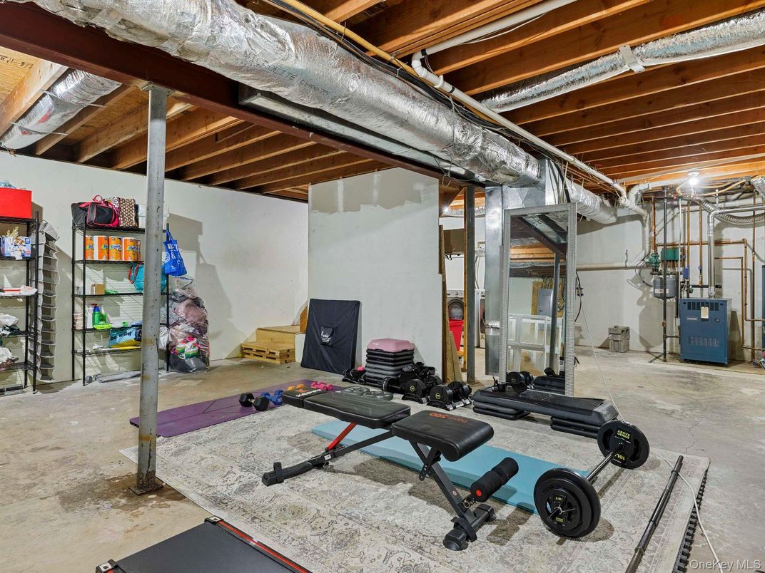 Fitness Equipment, Interior, Wooden Beams