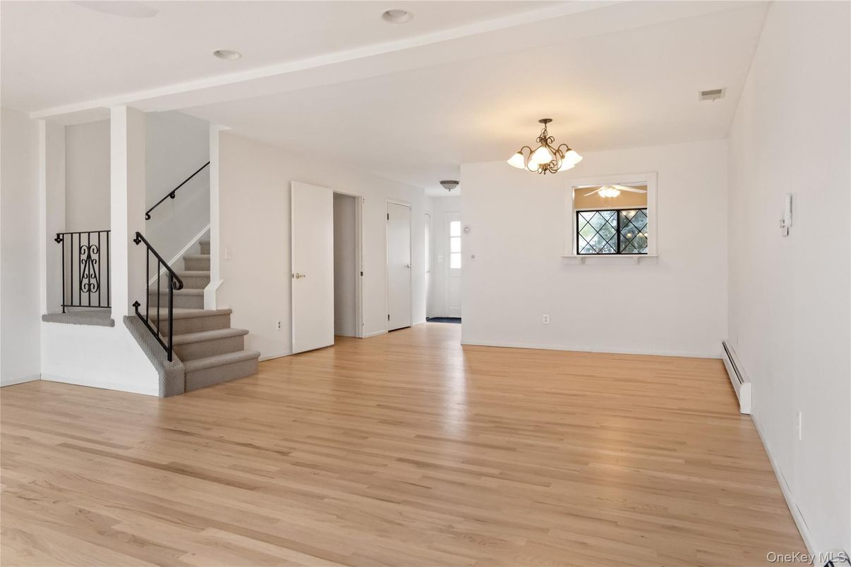 Chandelier, Empty room, Interior, Wood Texture Flooring