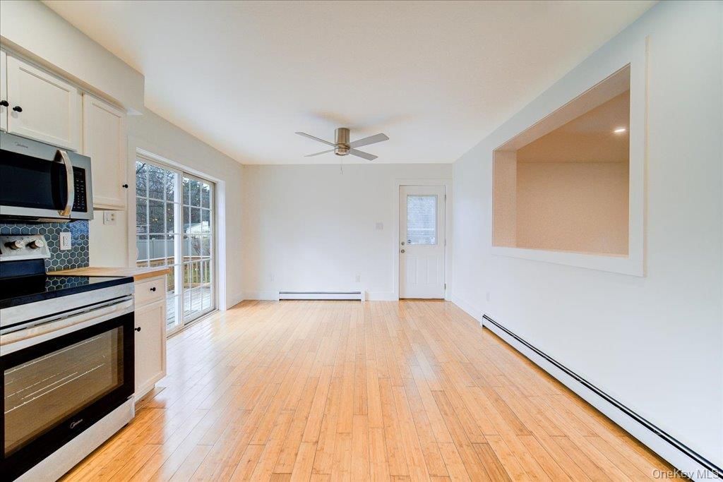 Empty room, Interior, Kitchen, Recessed Lighting, Wood Texture Flooring
