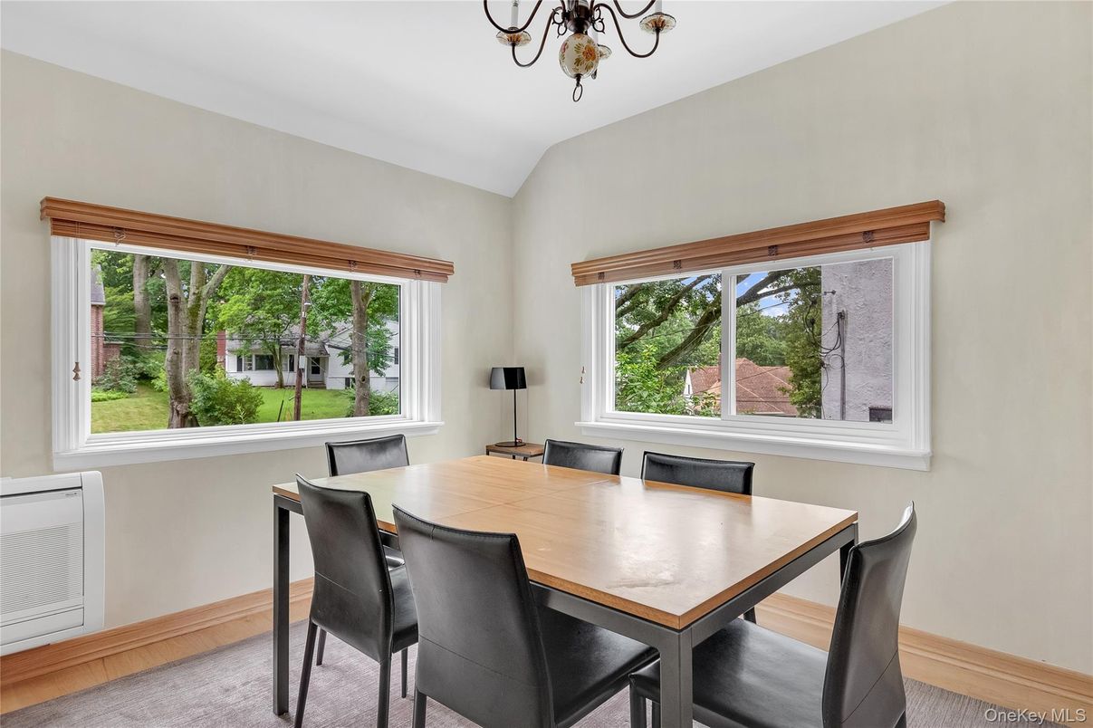 Chandelier, Dining room, Interior