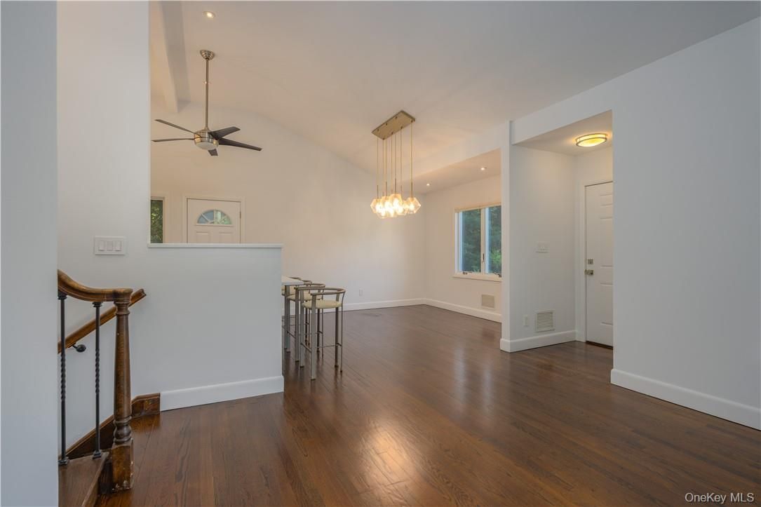 Interior, Pendant Lights, Recessed Lighting, Wood Texture Flooring