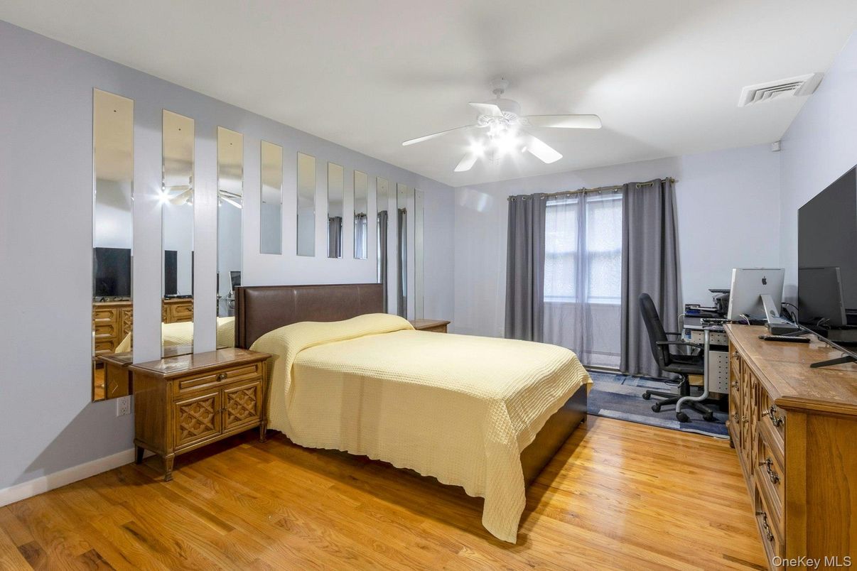 Bedroom, Home Office, Interior, Wood Texture Flooring