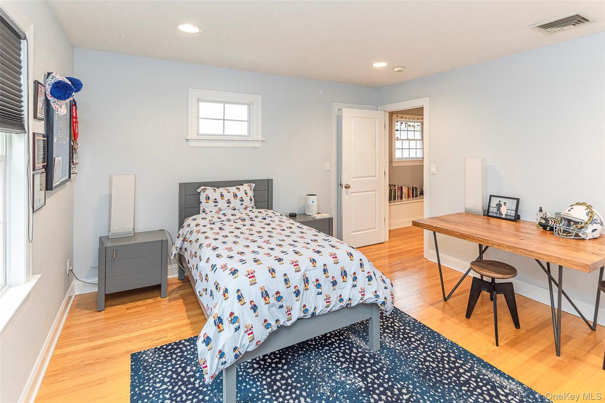 Bedroom, Home Office, Interior, Recessed Lighting, Wood Texture Flooring