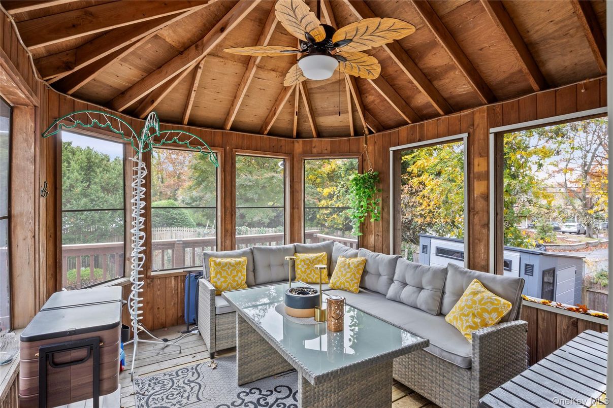 Interior, Living room, Sun Room, Wooden Beams, Wooden Ceilings, Wood Texture Flooring