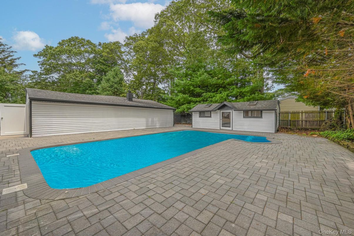 Detached Garage, Exterior, Pool