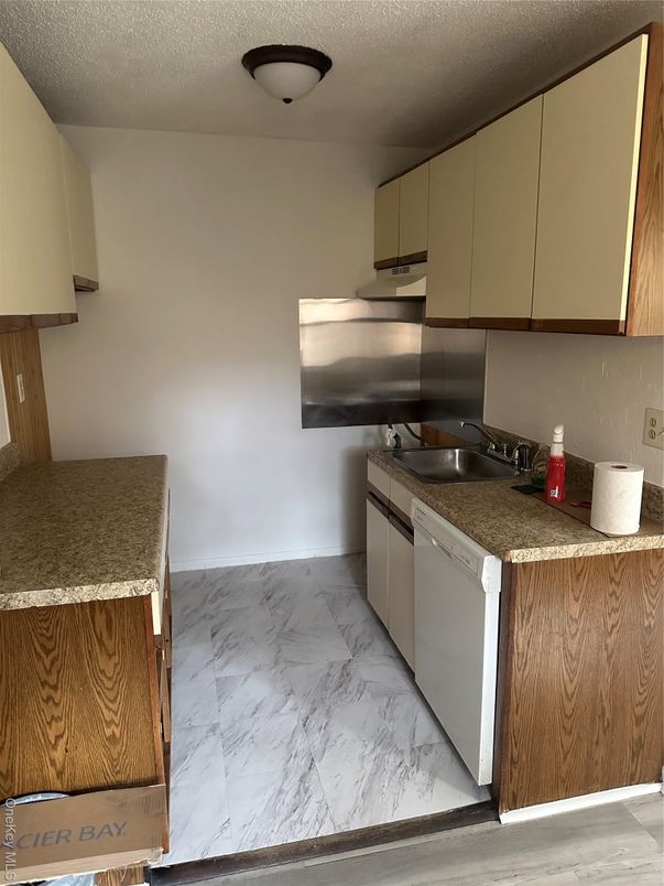 Interior, Marble Walls