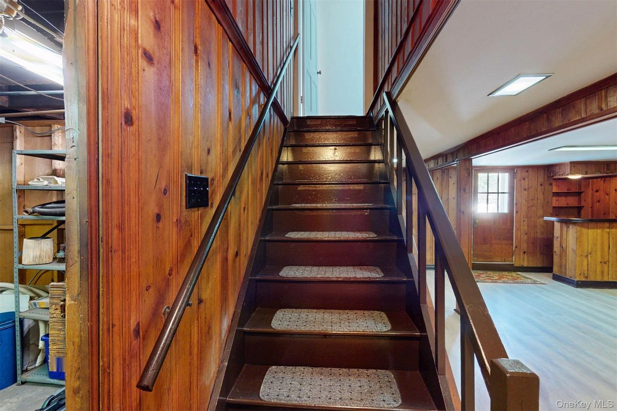 Interior, Recessed Lighting, Wood Texture Flooring, Wooden Walls