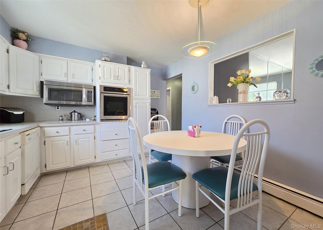 Dining room, Interior, Kitchen, Pendant Lights