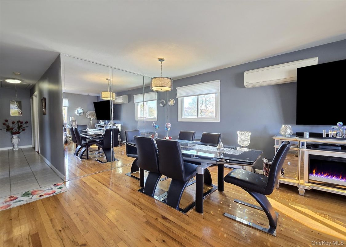 Dining room, Fireplace, Interior, Pendant Lights, Wood Texture Flooring