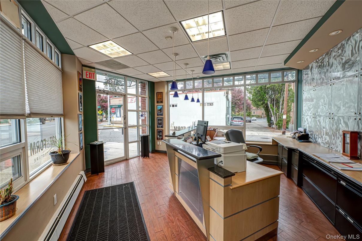 Home Office, Interior, Pendant Lights, Recessed Lighting, Wood Texture Flooring