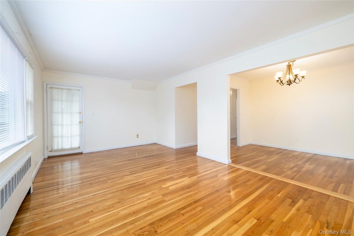 Chandelier, Empty room, Interior, Wood Texture Flooring