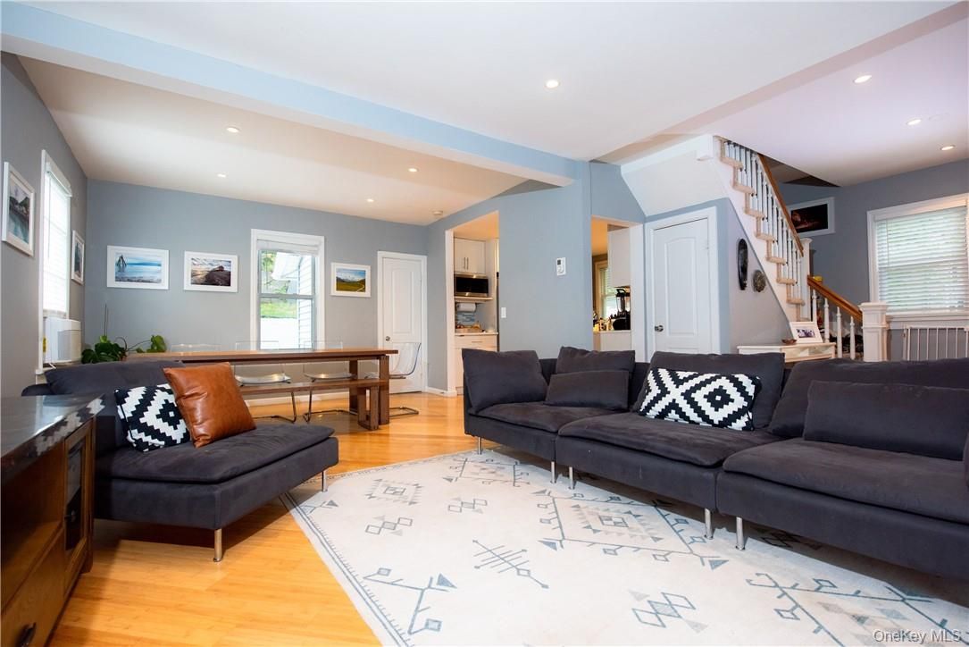 Game Room, Interior, Living room, Recessed Lighting, Wood Texture Flooring