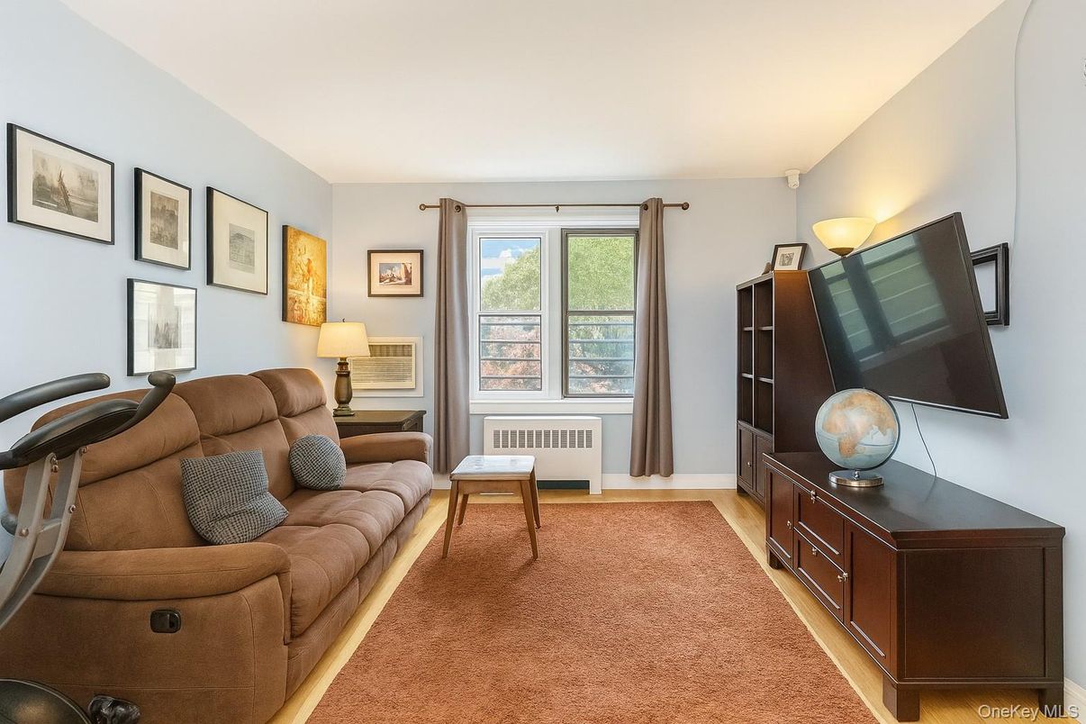 Interior, Living room