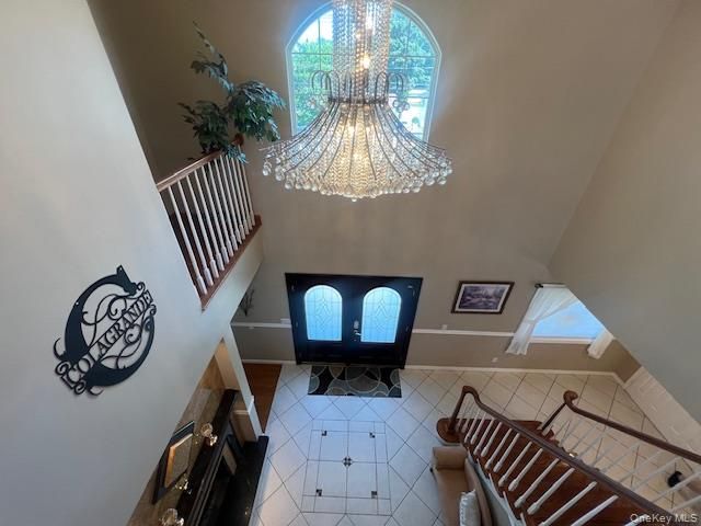 Chandelier, Interior