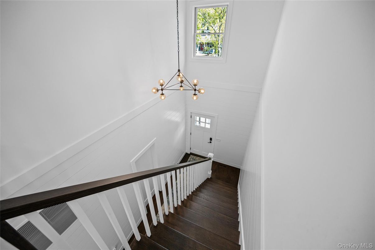 Interior, Pendant Lights, Wood Texture Flooring