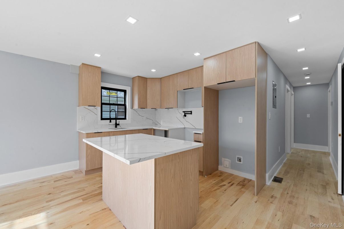 Interior, Kitchen, Recessed Lighting, Wood Texture Flooring