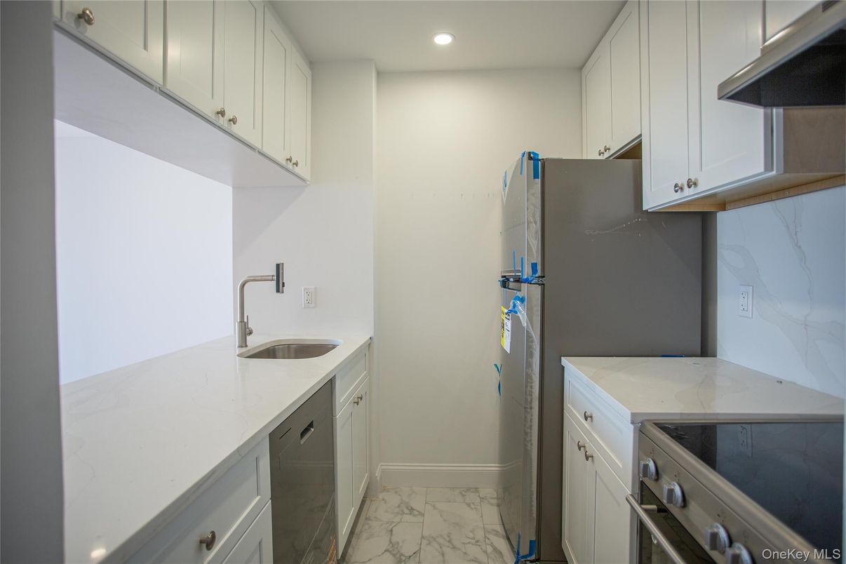 Interior, Kitchen, Marble, Recessed Lighting