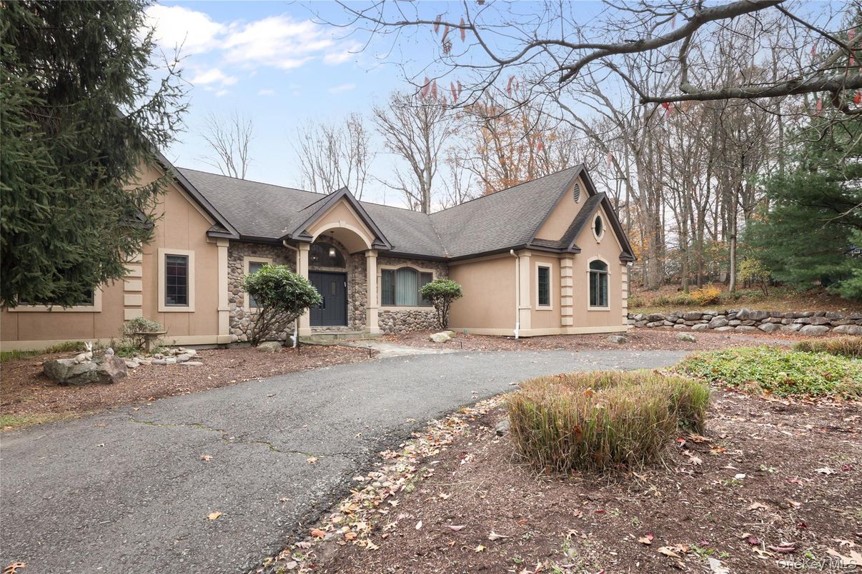 Backyard, Exterior, Facade, Tudor Revival