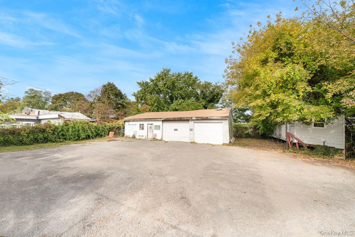 Backyard, Detached Garage, Exterior