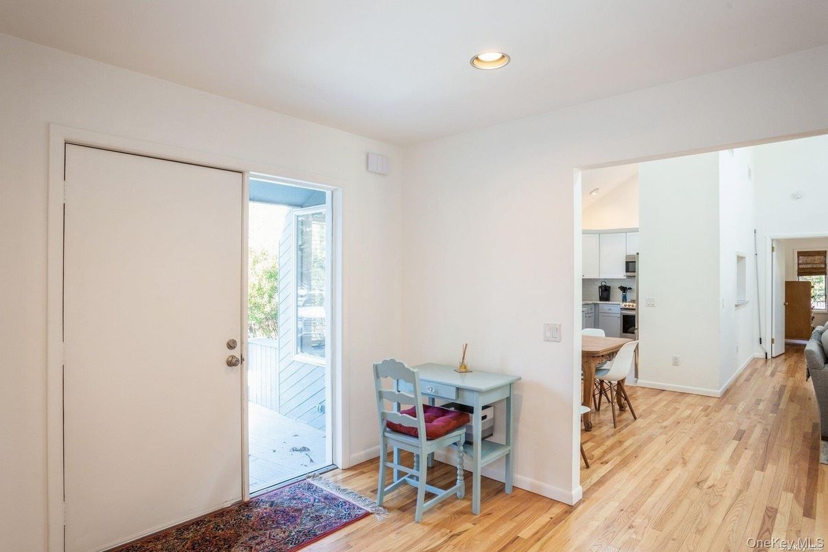 Dining room, Interior, Kitchen, Recessed Lighting, Wood Texture Flooring