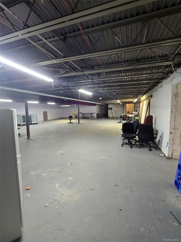 Fitness Equipment, Interior, Recessed Lighting