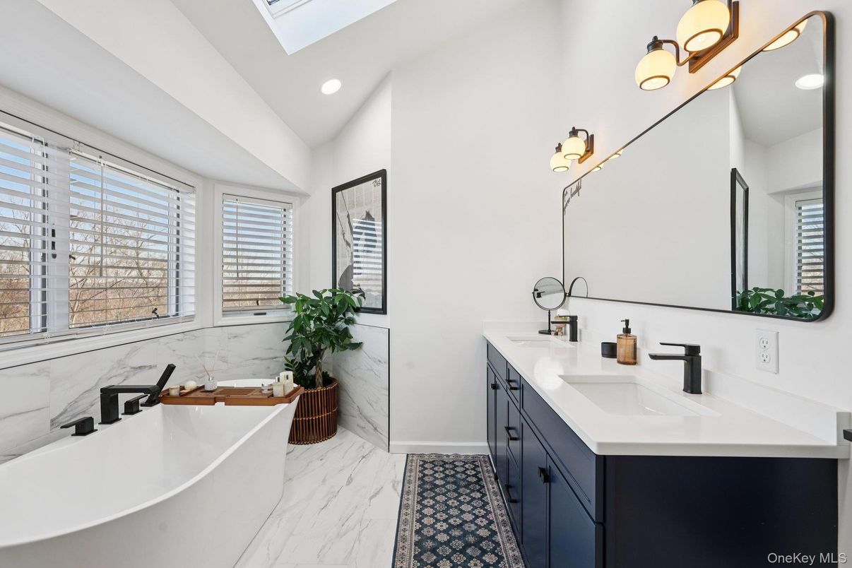 Bathroom, Dual Sink Vanities, Free Standing Baths, Interior, Marble, Recessed Lighting