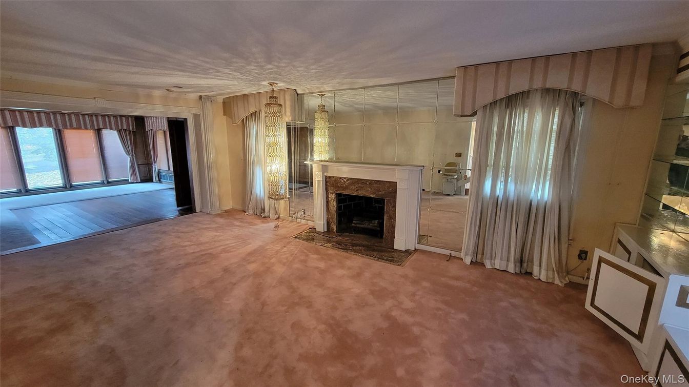 Empty room, Fireplace, Interior
