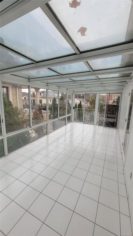 Glass Ceilings, Interior, Sun Room