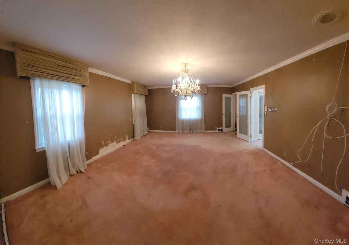 Chandelier, Empty room, Interior