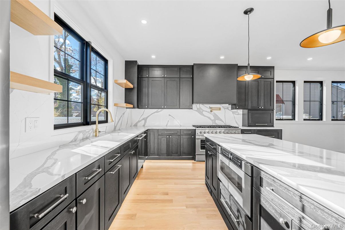 Interior, Kitchen, Pendant Lights, Recessed Lighting, Wood Texture Flooring