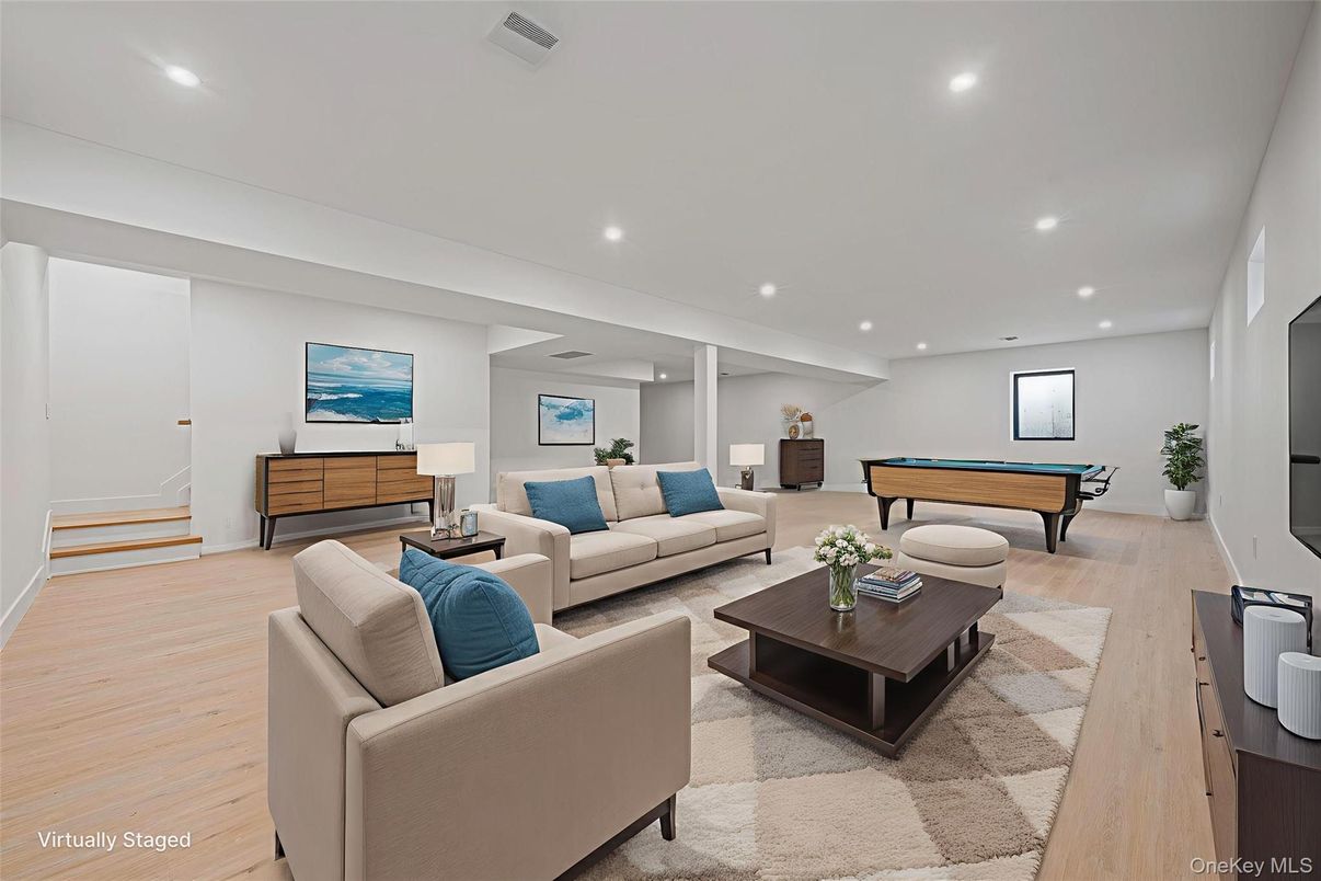 Billiard Table, Game Room, Interior, Living room, Recessed Lighting, Wood Texture Flooring