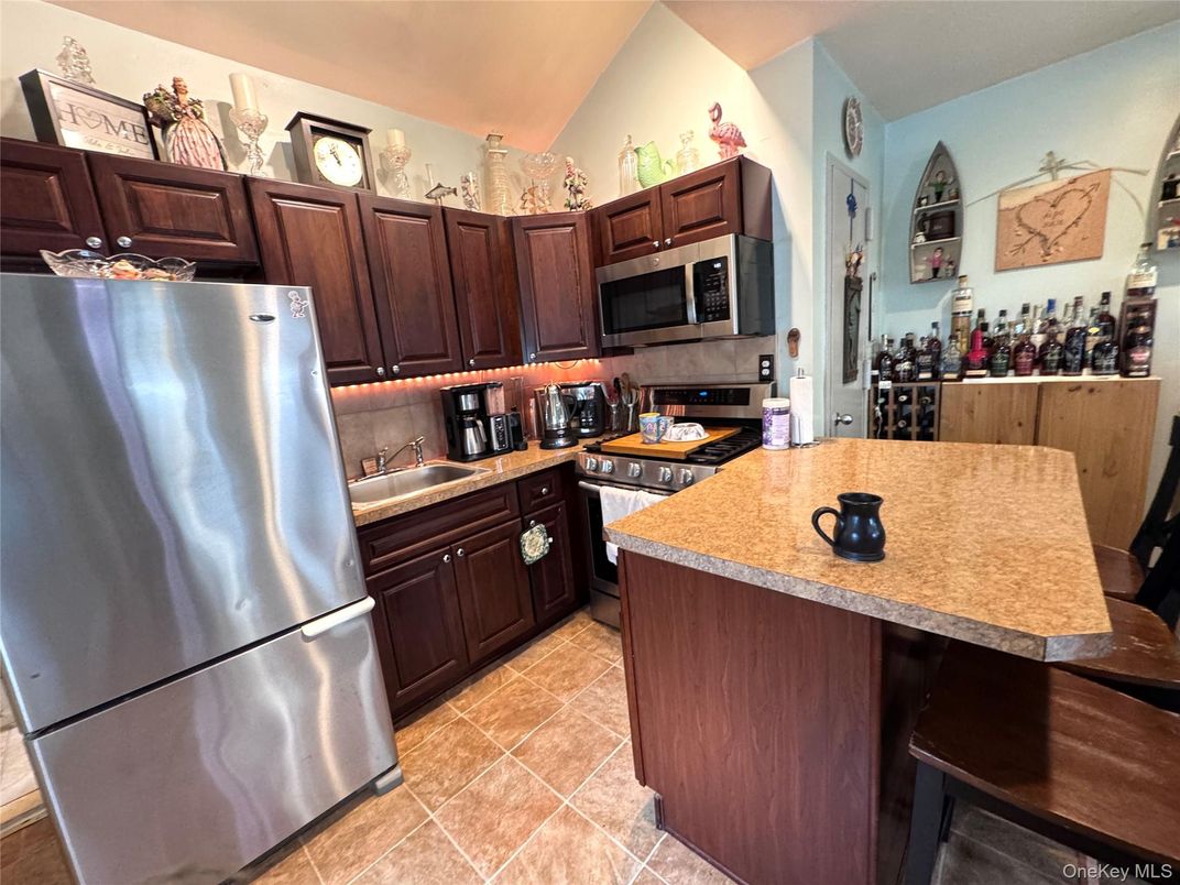 Interior, Kitchen, Stainless Steel Appliances