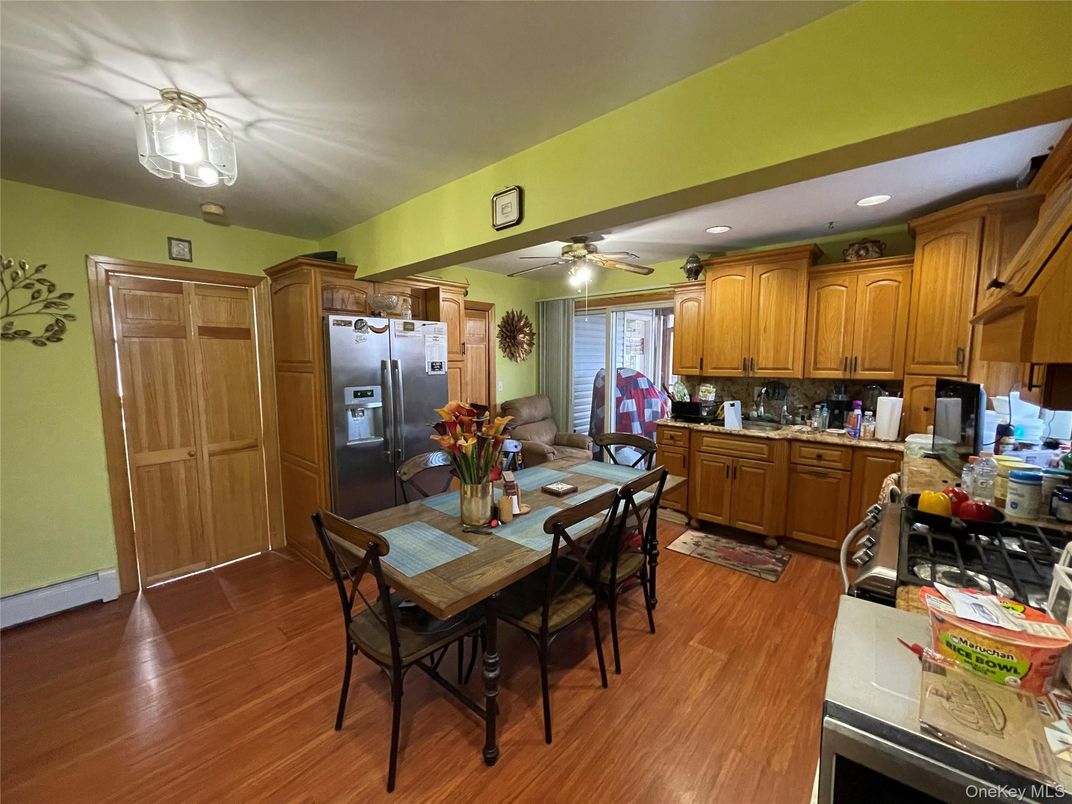 Dining room, Interior, Kitchen, Recessed Lighting, Wood Texture Flooring