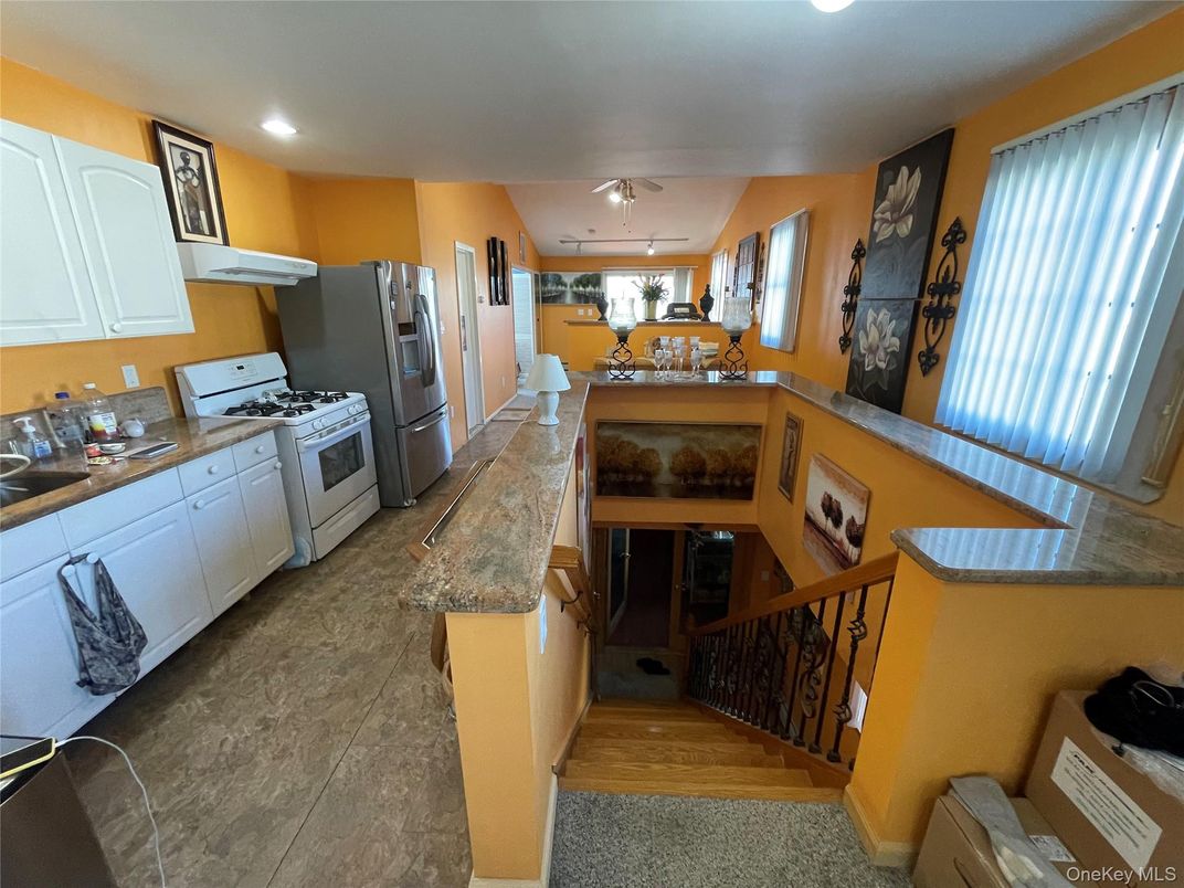 Dining room, Interior, Kitchen, Recessed Lighting