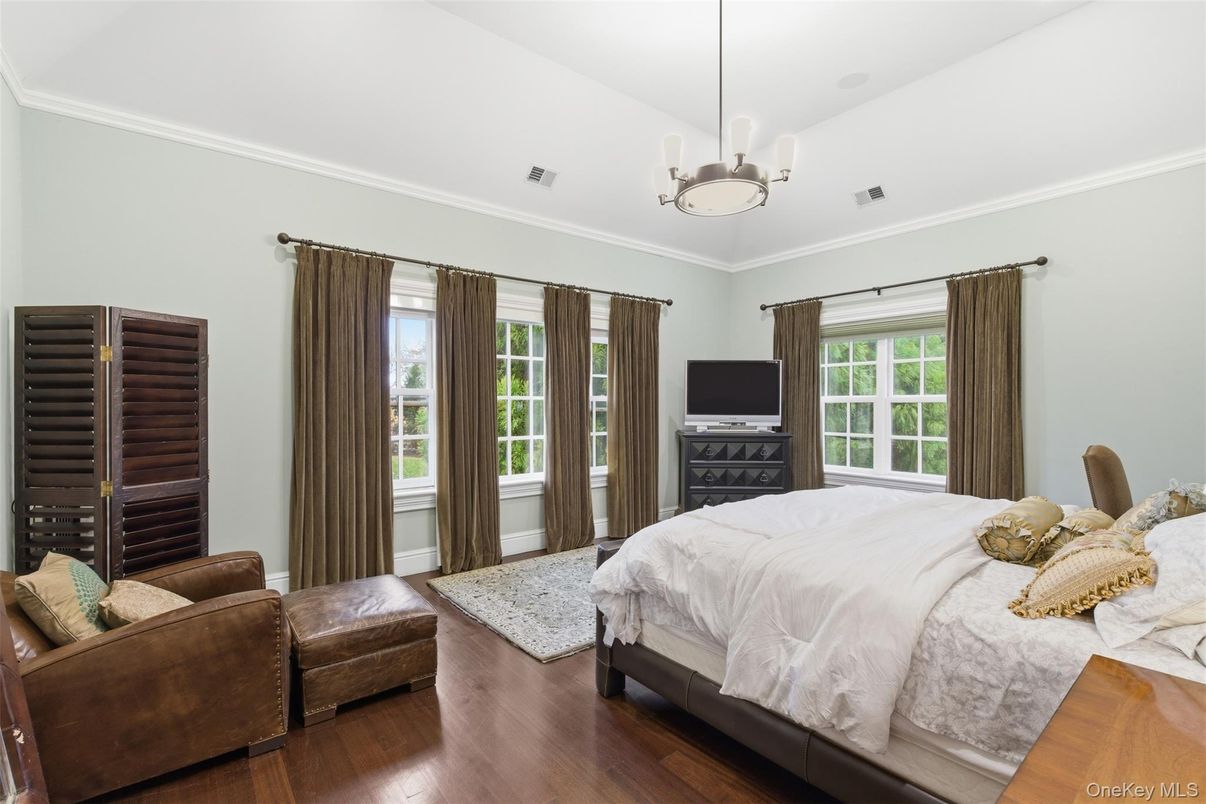 Bedroom, Chandelier, Interior, Pendant Lights, Wood Texture Flooring