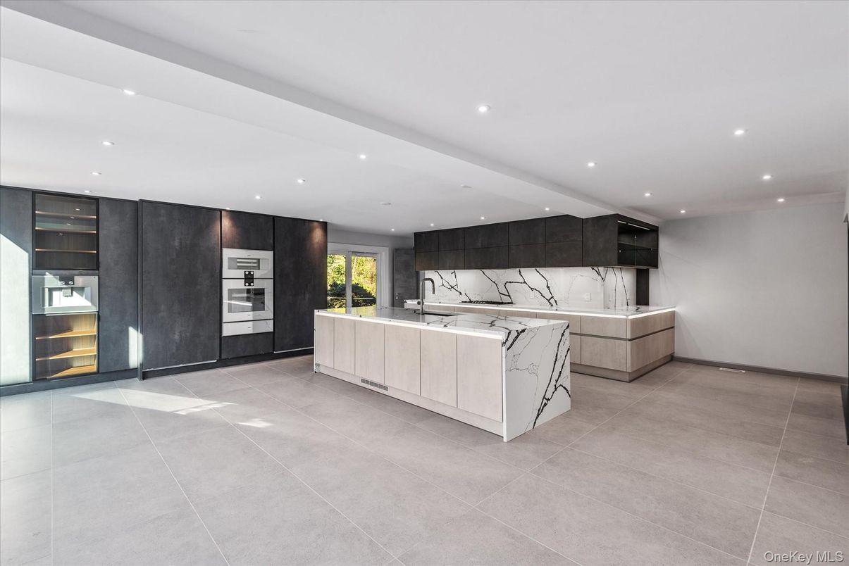 Interior, Kitchen, Marble Walls, Recessed Lighting