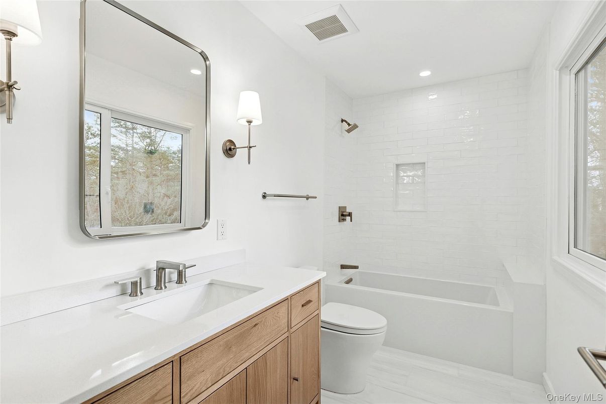 Bathroom, Interior, Recessed Lighting, Wood Texture Flooring