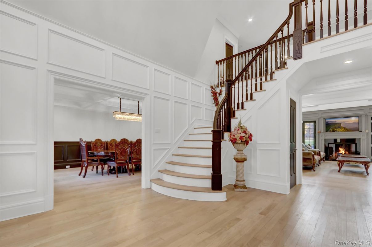 Chandelier, Dining room, Fireplace, Interior, Recessed Lighting, Wood Texture Flooring