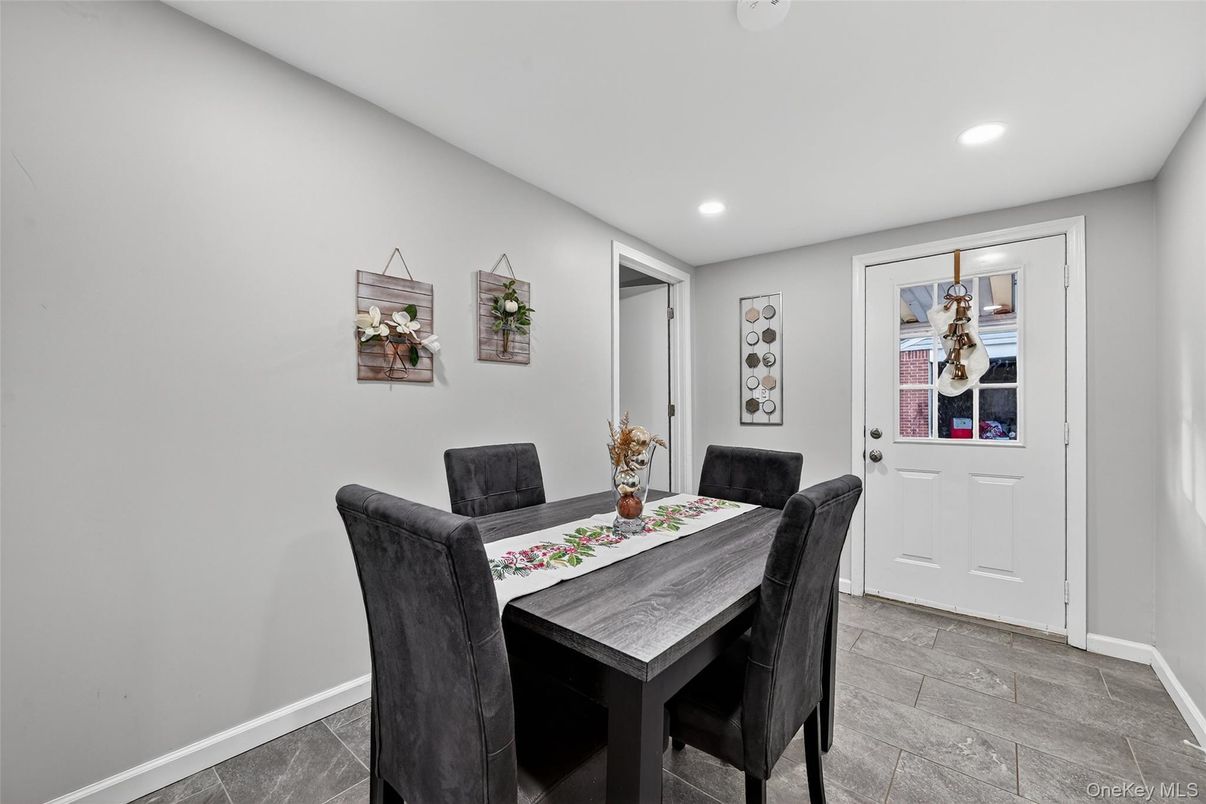 Dining room, Interior, Recessed Lighting, Wood Texture Flooring