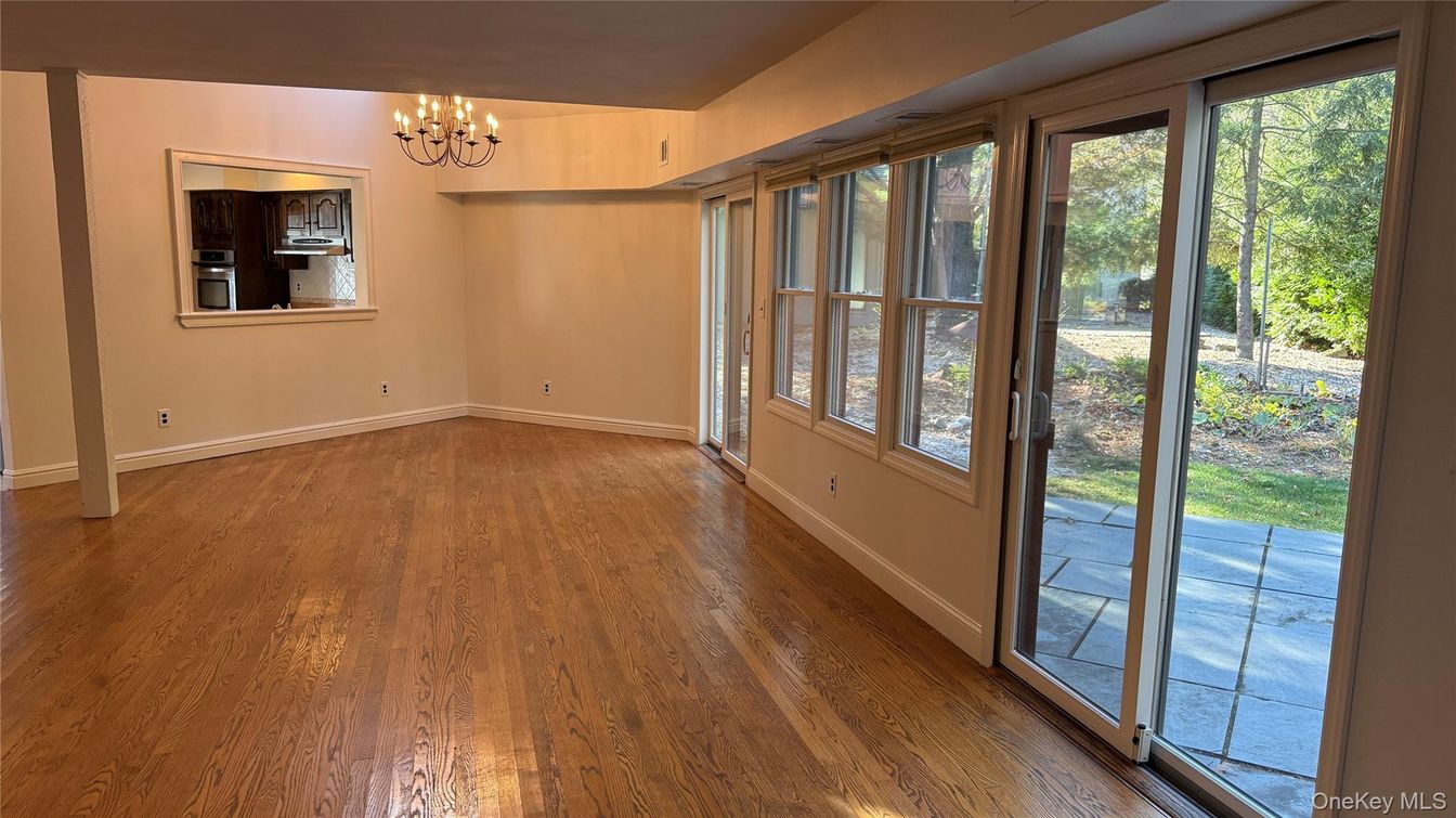 Chandelier, Empty room, Interior, Wood Texture Flooring