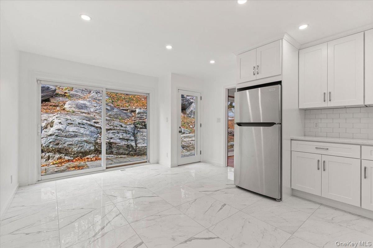 Interior, Kitchen, Marble, Recessed Lighting
